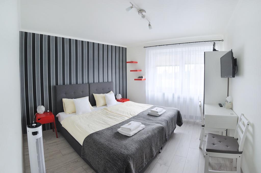 7Th Room Guest House 奥斯威辛 外观 照片