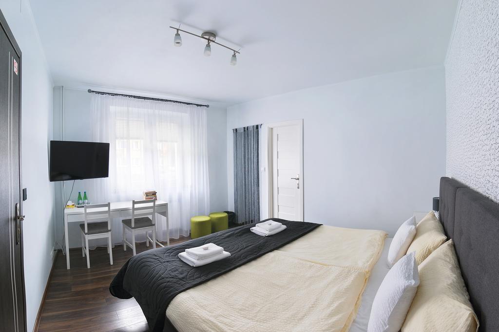 7Th Room Guest House 奥斯威辛 外观 照片